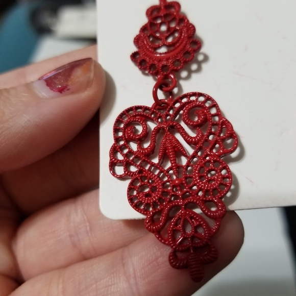 Red Damask Earrings - Picture 2 of 5